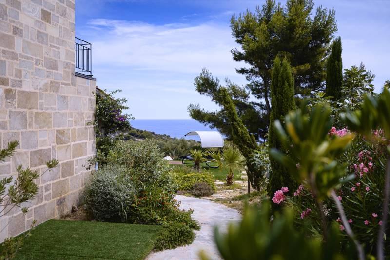 Villa beachfront panorama