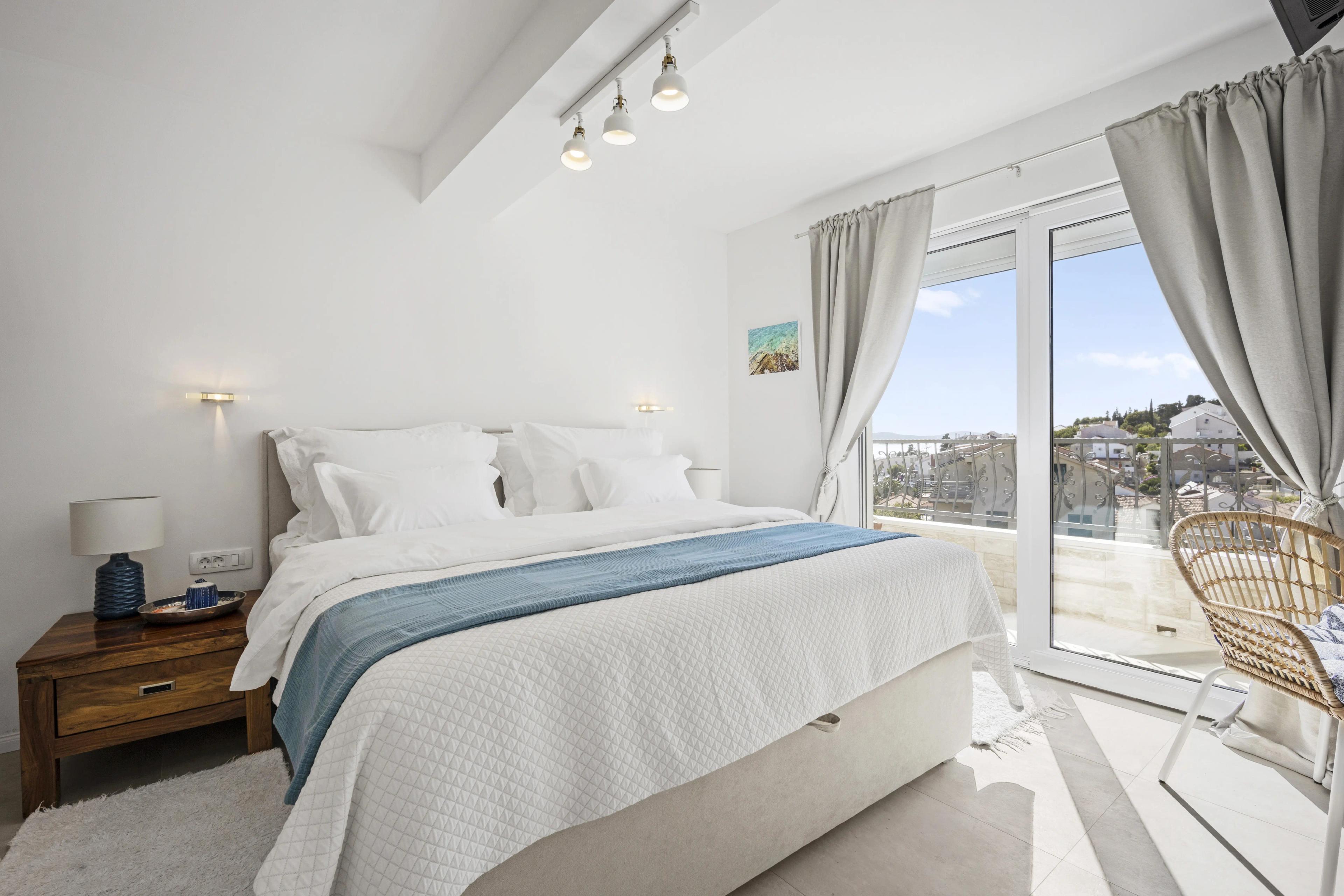 Hvar stunning seaview retreat with terrace apartment - Image 4