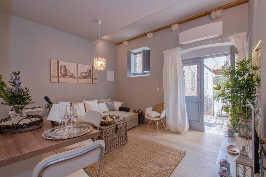 Hvar Heritage Riva - Apartment in Hvar, Croatia